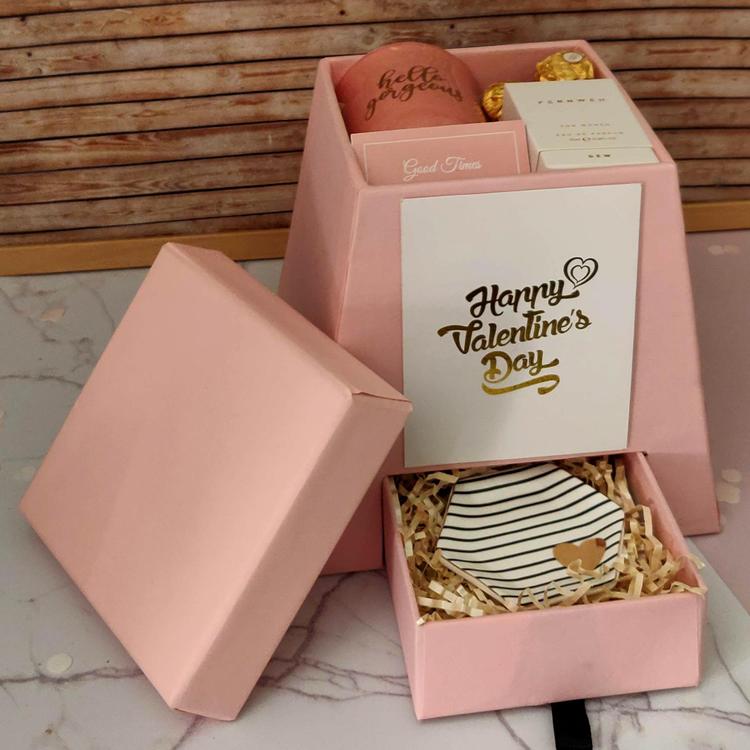 Valentine Pyramid Box