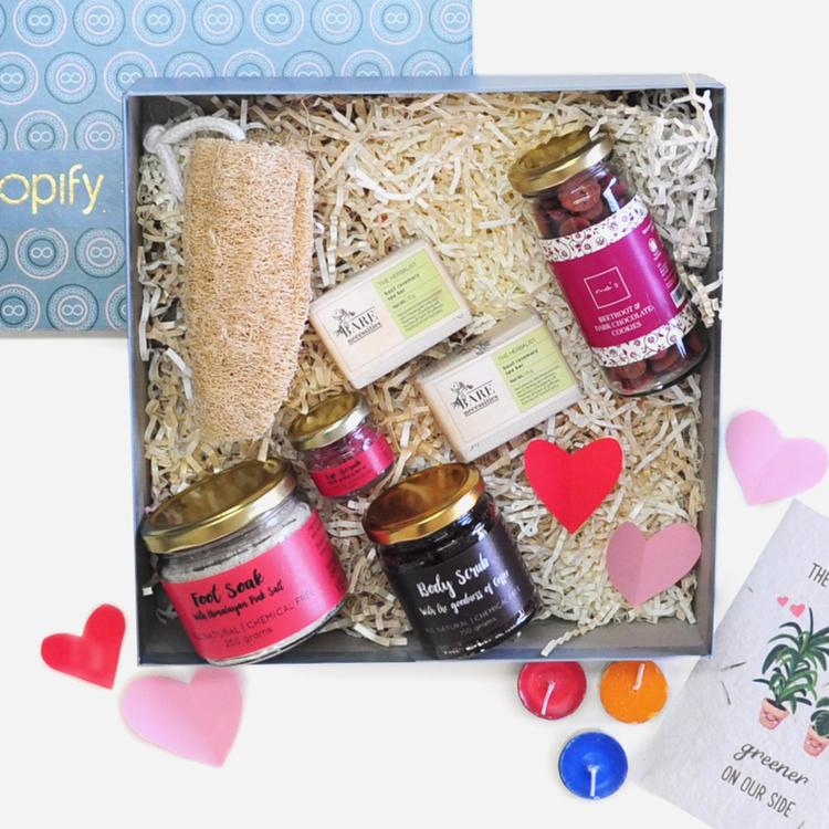 Valentine Nurturing Hamper 