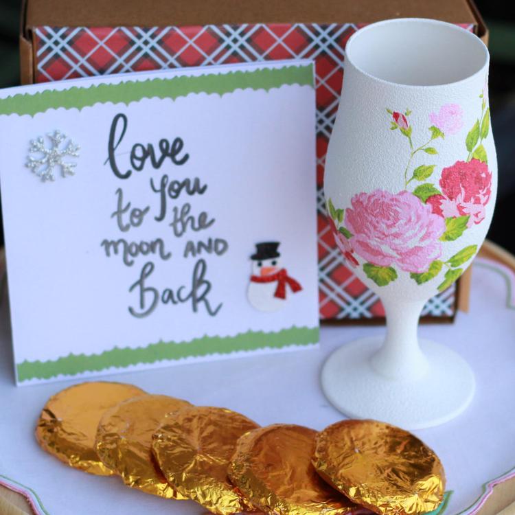 Valentine Special Holder Hamper