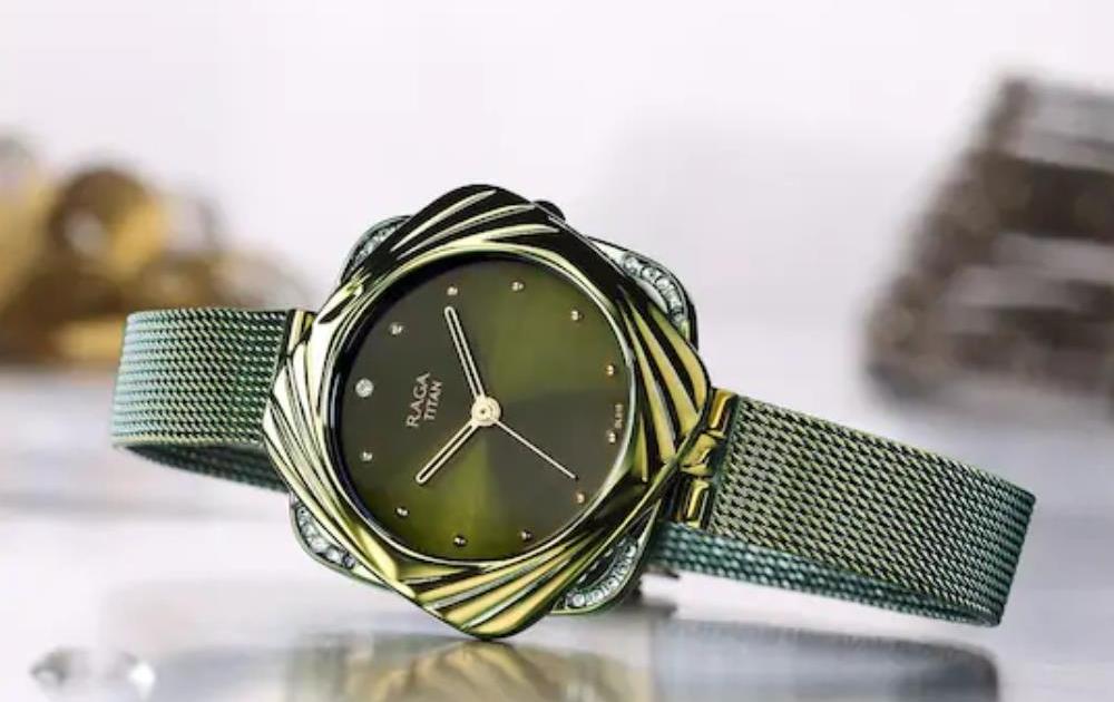 Raga Green Dial Raga Titan Moments Of Joy Buy Titan Women Green