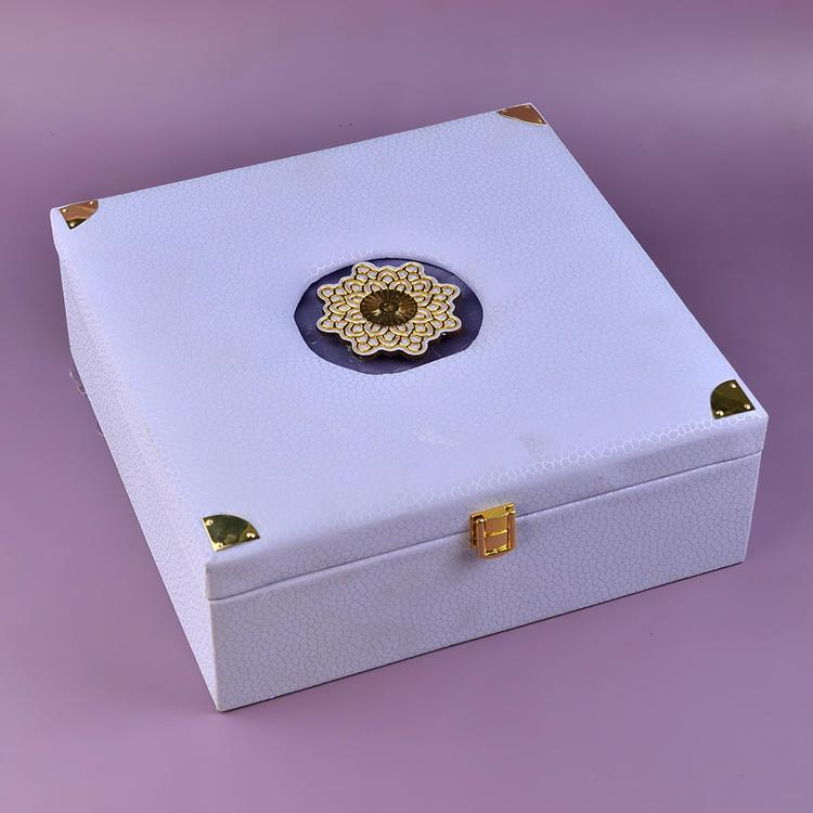 Lavender Square Gift Box