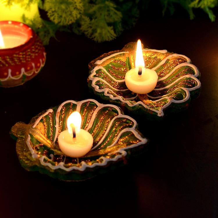 Dazzling Green & Gold Diya
