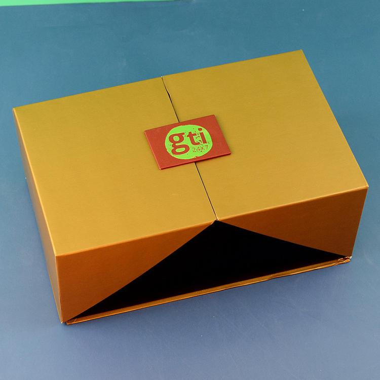 Attractive Golden Gift Box 