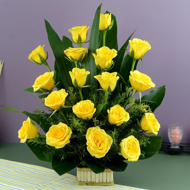 Yellow Roses Basket (Midnight)