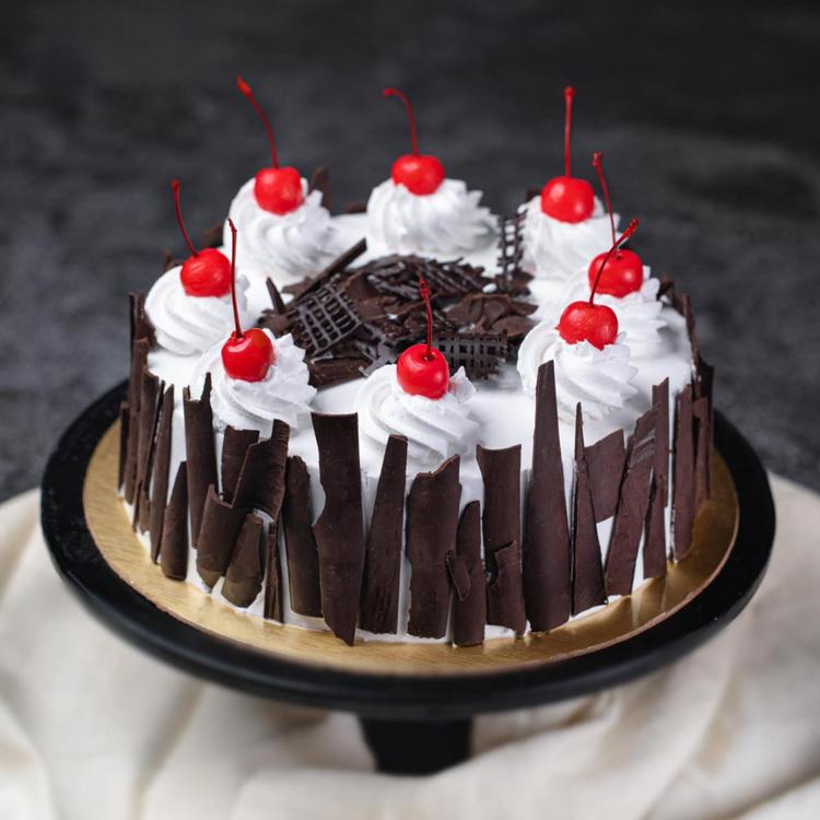Black Forest Cake 1/2 Kg - HB