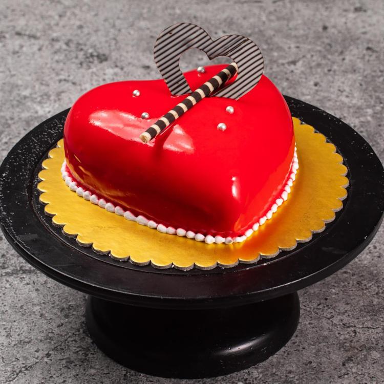 Strawberry Love Cake 1/2 Kg - HB