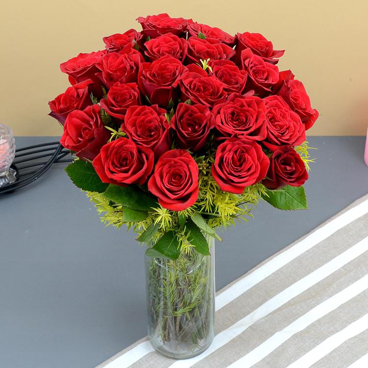 Vase of Luscious Red Roses