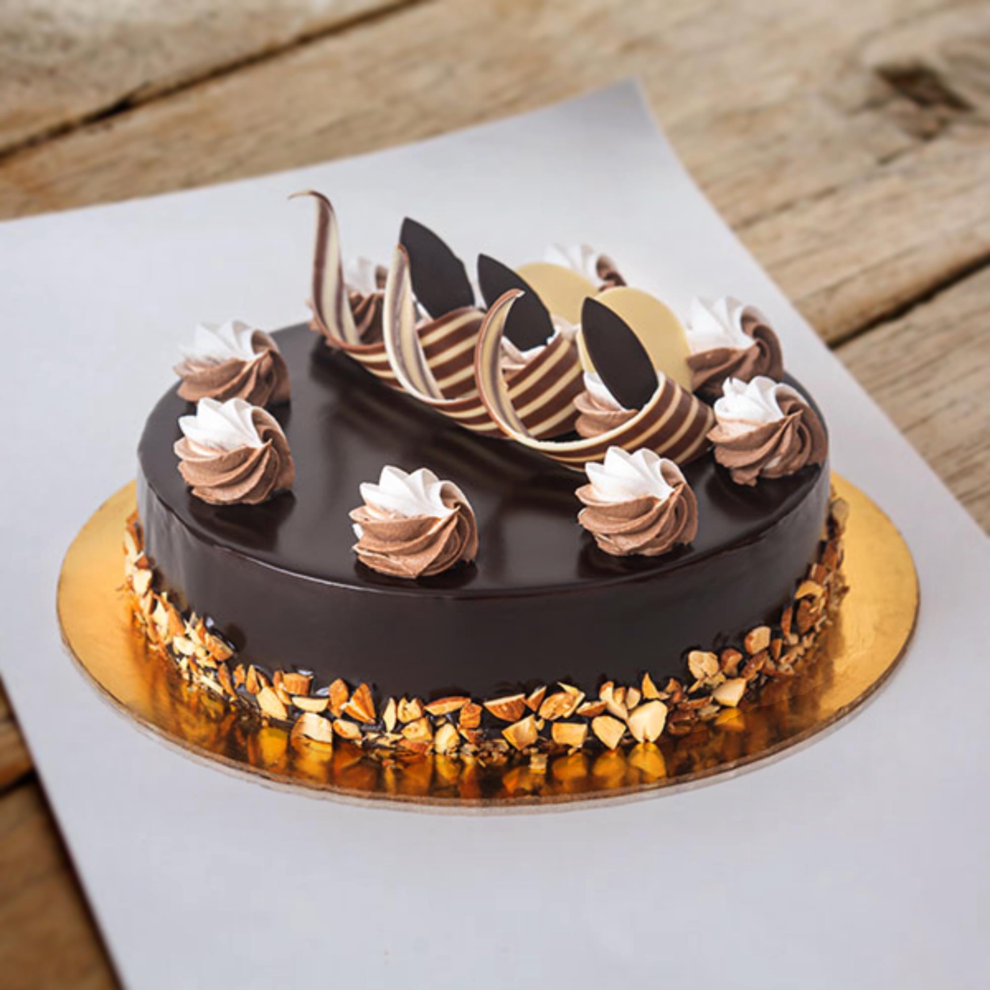 Joy Delight Roasted Almonds Chocolate Cake at Rs 1400/kilogram in Mumbai |  ID: 19815232512