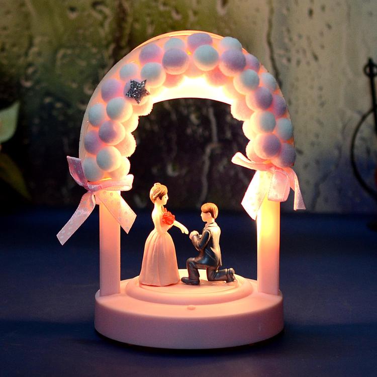LED Romantic Couple