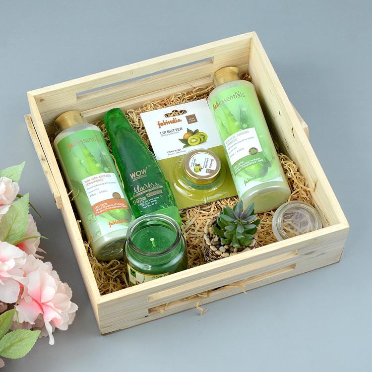 Aloecare Essentials Basket
