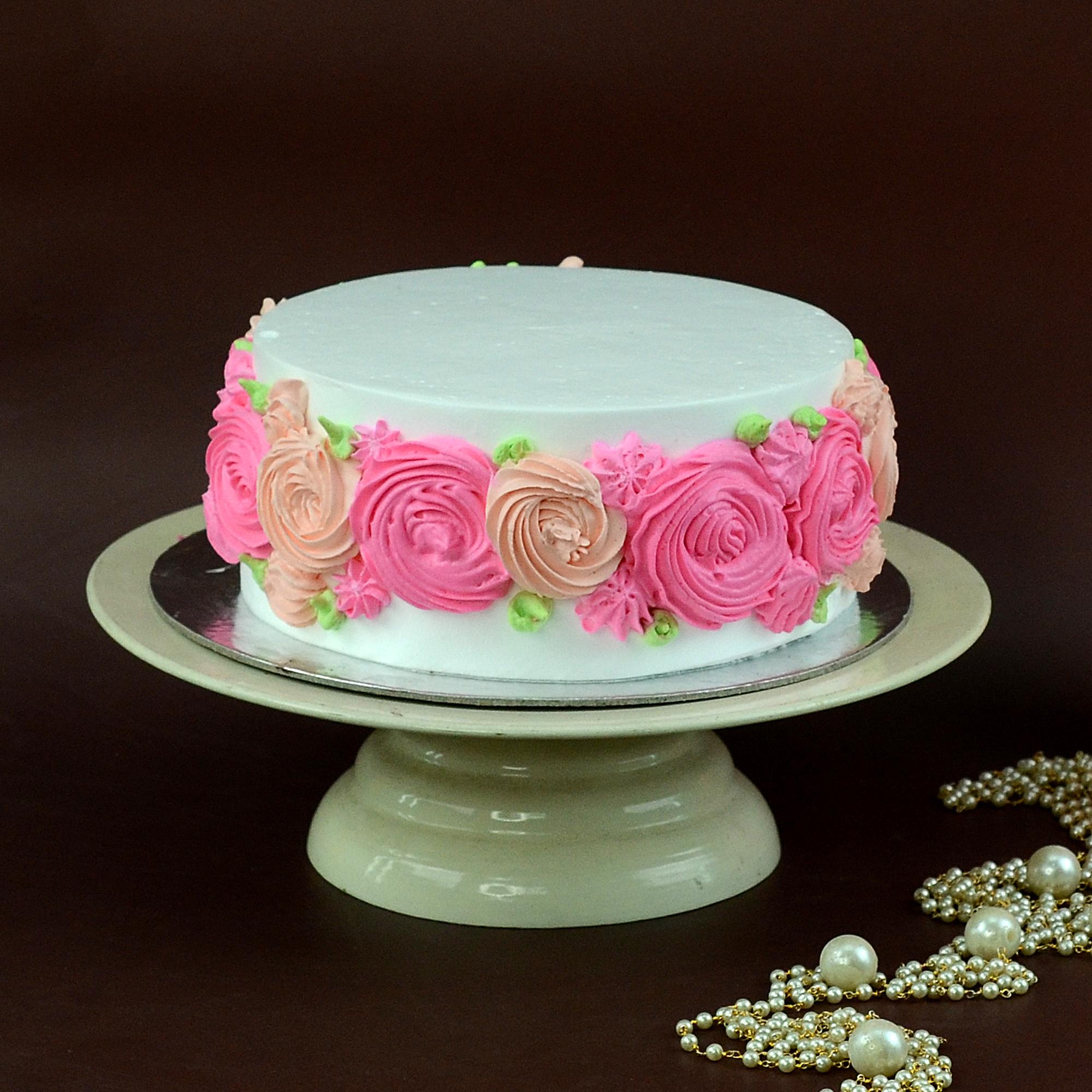 Order Tempting Vanilla Cake Online | FaridabadCake