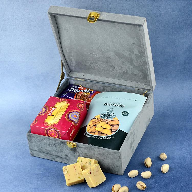 Treats & More Hamper