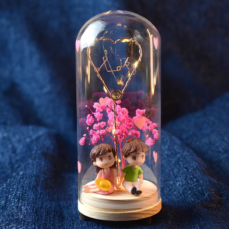 Love Couple Showpiece 