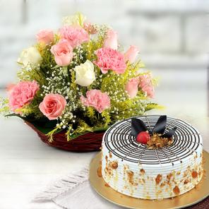 Butterscotch Cake with Flowers Combo Butterscotch Cake with Flowers Combo