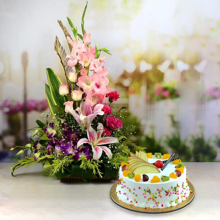 Exotic Flowers and Vanilla Fruit Cake