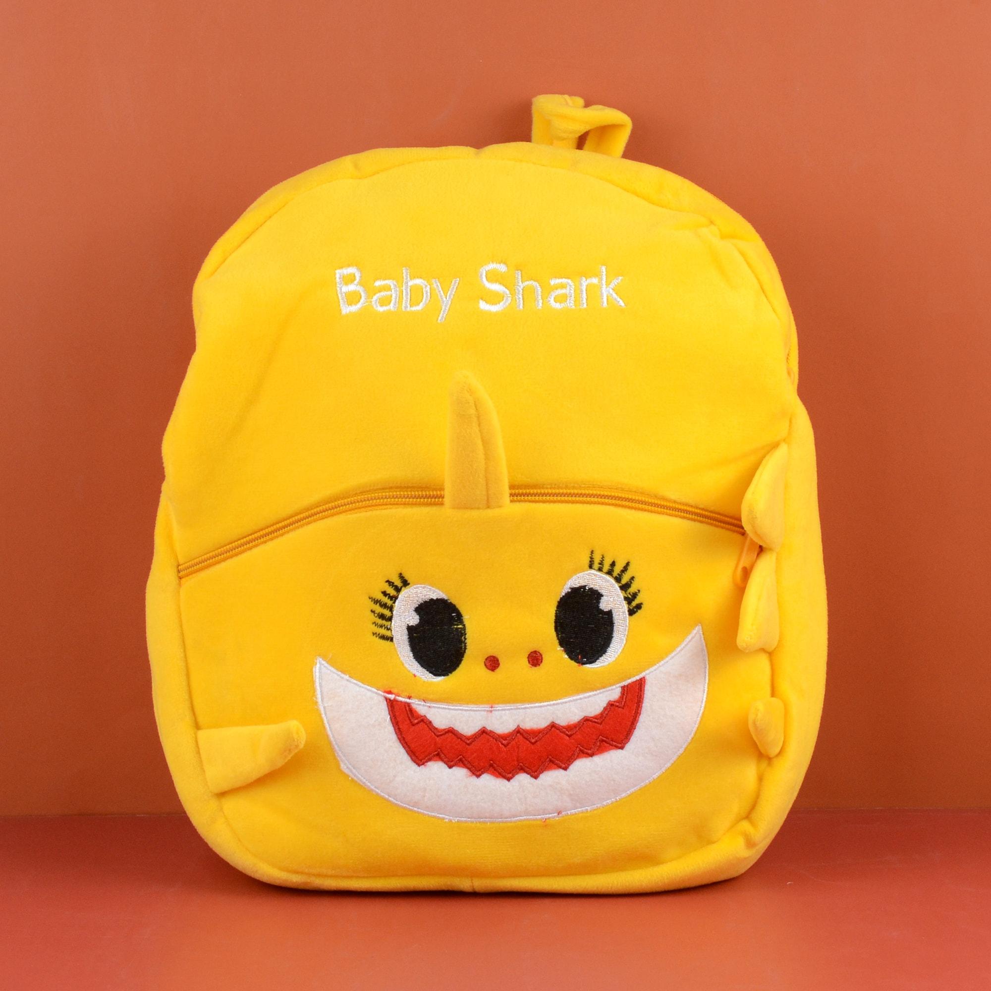 Singing baby shark clearance backpack