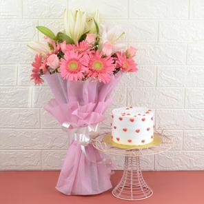 Vanilla Cake with Pink Floral Bouquet Vanilla Cake with Pink Floral Bouquet