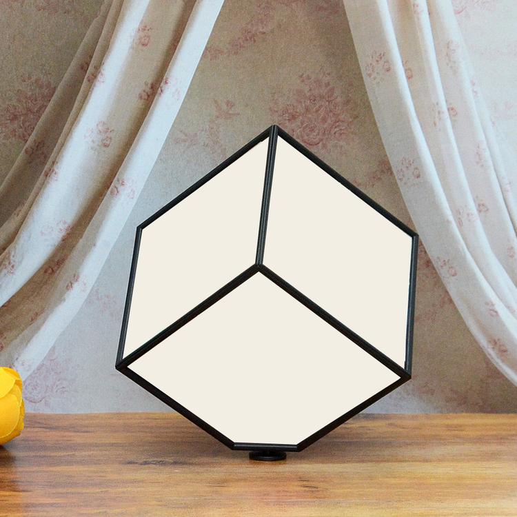 Photo Cube with 5 Images