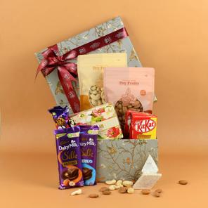 Sweets and Treats Hamper Sweets and Treats Hamper
