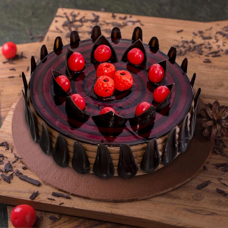 Monginis Raspberry Fudge Cake 1kg