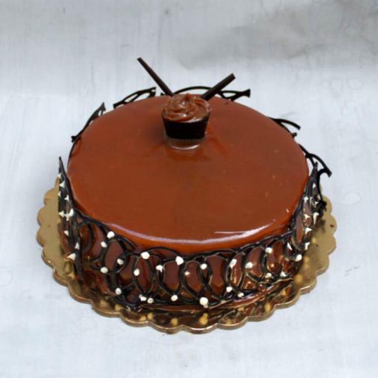 The Centre Court Chocolate Cake 1kg