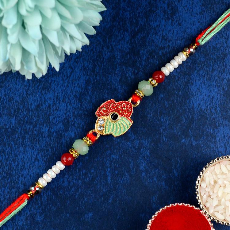 Simple Curved Polygonal Rakhi