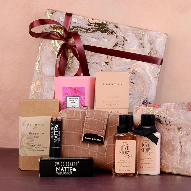 Pretty Women's Hamper