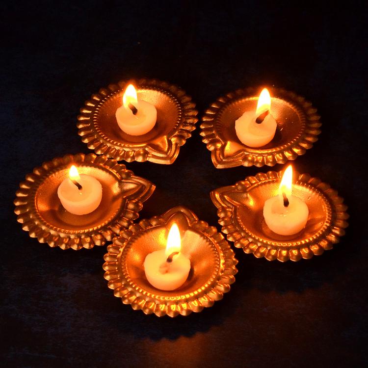 Handcrafted Iron Diya Set of 5