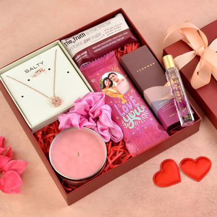 Love in a Box Hamper Love in a Box Hamper