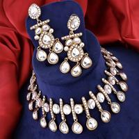 Elegant Kundan Choker Set