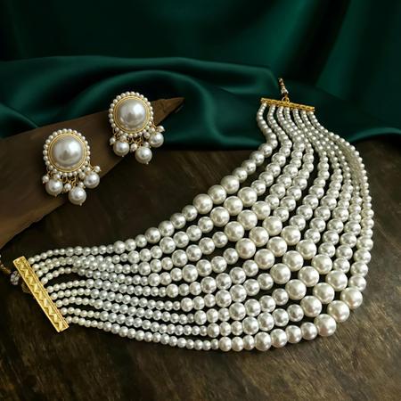 The Pearl Royale Jewelry Set