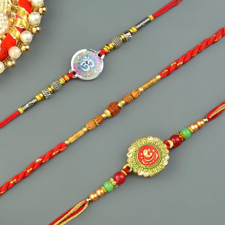 Divine Designer Rakhi Set