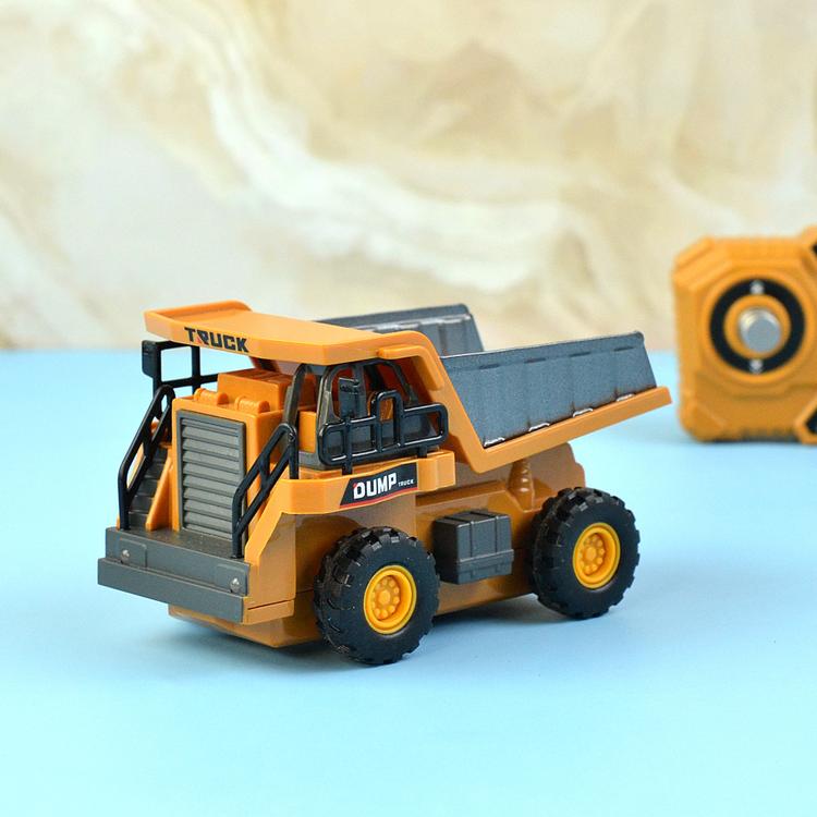 Rumble RC Dump Truck Toy