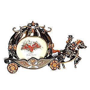 Archaic Elizabethan Ball Carriage