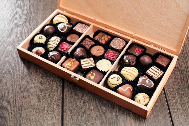 Top 5 Chocolate Hampers to send on Rakhi