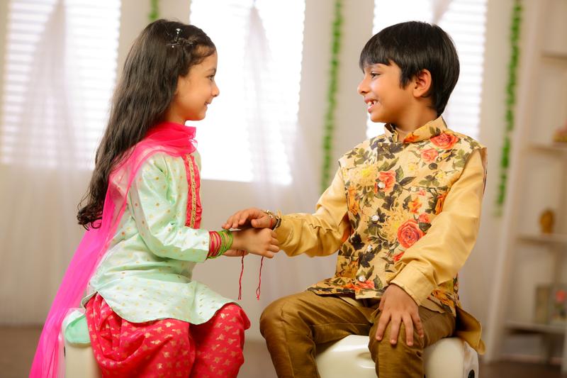 Send Kids Rakhis to make Raksha Bandhan special