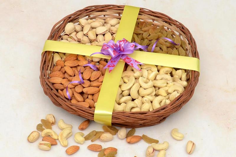Delight your loved ones on Pongal with Dry Fruits