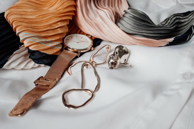 Top 5 Exclusive Gifts for Her on Eid