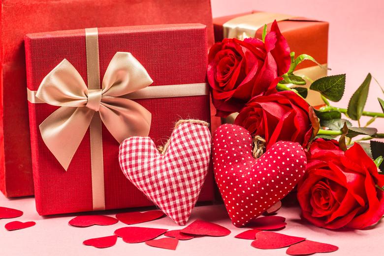 Romantic Milestone Anniversary Gift Ideas