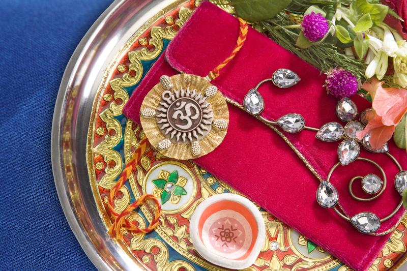 Send Spiritual Gifts & Sweets on the occasion of Rakhi