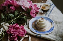 Top 10 Flowers with Cakes