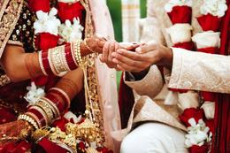 Top 10 Gifts for Bhaiya and Bhabhi in India