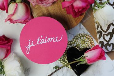 Top 14 Valentine's Day Gifts for Wife in India