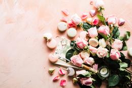 Send Flowers and Chocolates to India