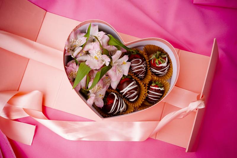 Best 5 Valentine's Day Chocolate Gifts to Send to India