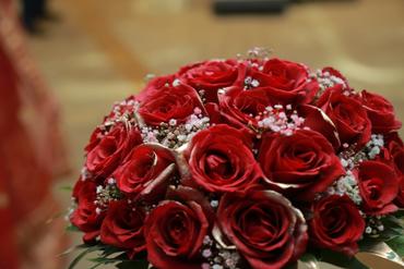 Romantic Flowers for Valentine's Day to Send in India