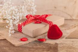 Top 9 Valentine's Day Gifts to Send in Delhi