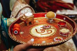 Send Top 6 Rakhi Gifts to New Delhi