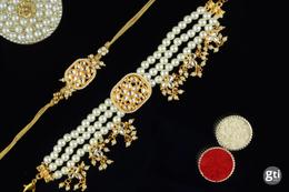 Top 6 Rakhi Gifts to Send to Amritsar