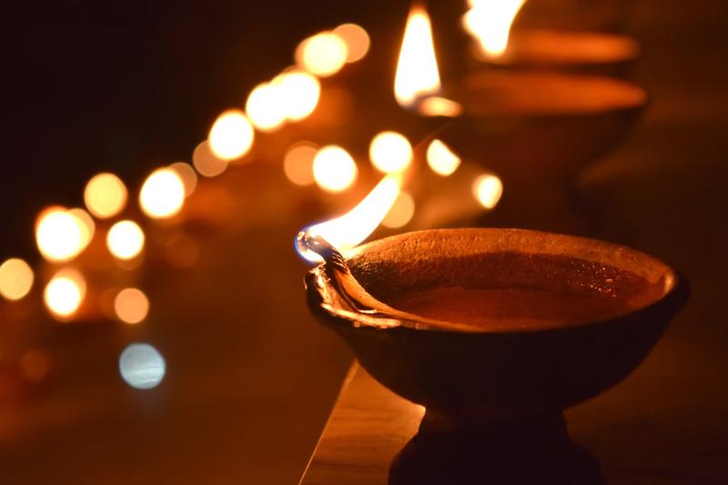 Top 6 Diwali Gifts to Send to Chandigarh